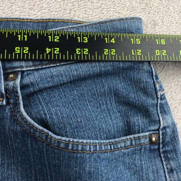 Lee Riders Womens Capri Jeans Size 8M Blue Denim Cropped Relaxed Fit Casual - Picture 4 of 14